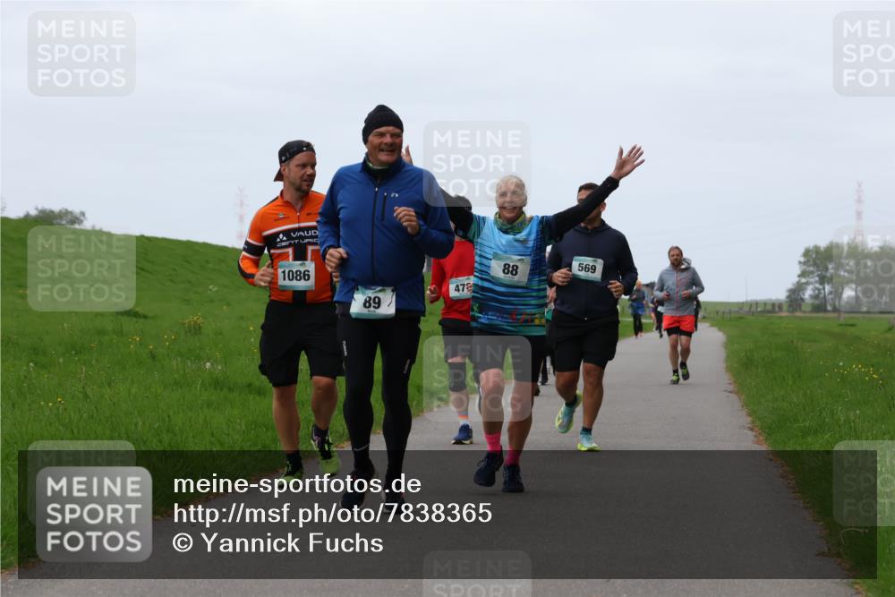 04.05.2025 - 8. Wedeler Halbmarathon Yannick Fuchs http://msf.ph/oto/7838365 04.05.2025 11:25:18 Laufen 1086, 472, 89, 88, 569 meine-sportfotos.de