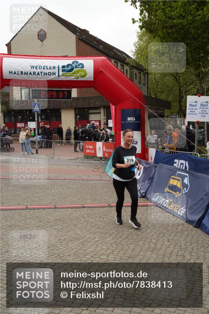 04.05.2025 - 8. Wedeler Halbmarathon Felixshl http://msf.ph/oto/7838413 04.05.2025 12:29:35 Ziel 219 meine-sportfotos.de