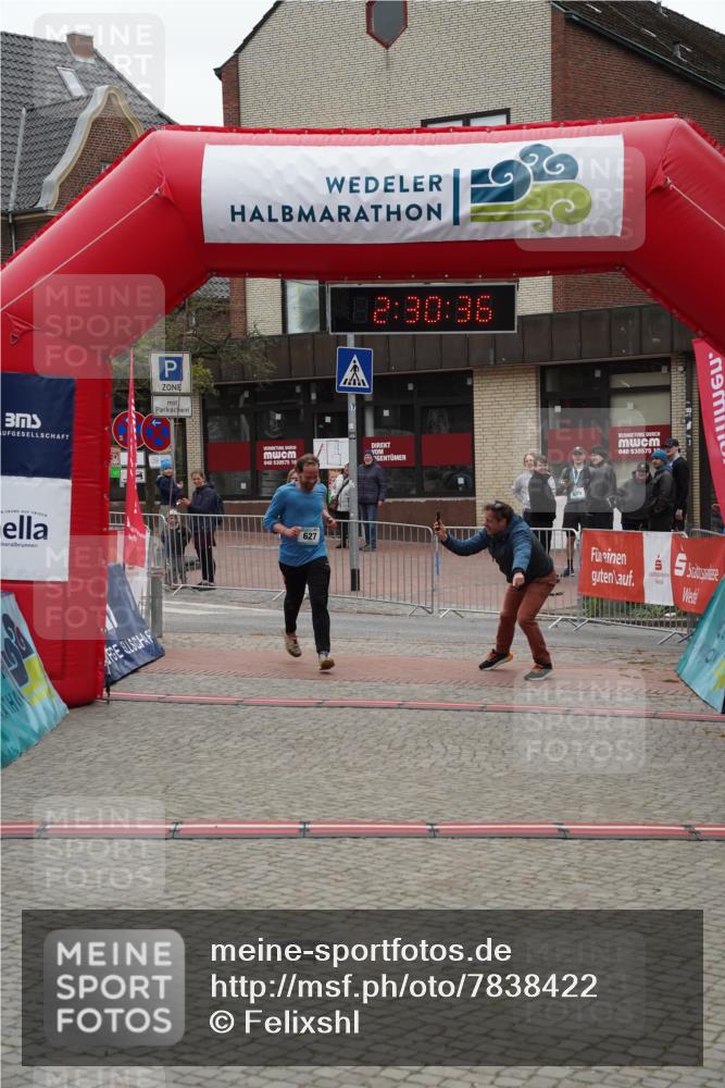 04.05.2025 - 8. Wedeler Halbmarathon Felixshl http://msf.ph/oto/7838422 04.05.2025 12:30:34 Ziel 627 meine-sportfotos.de
