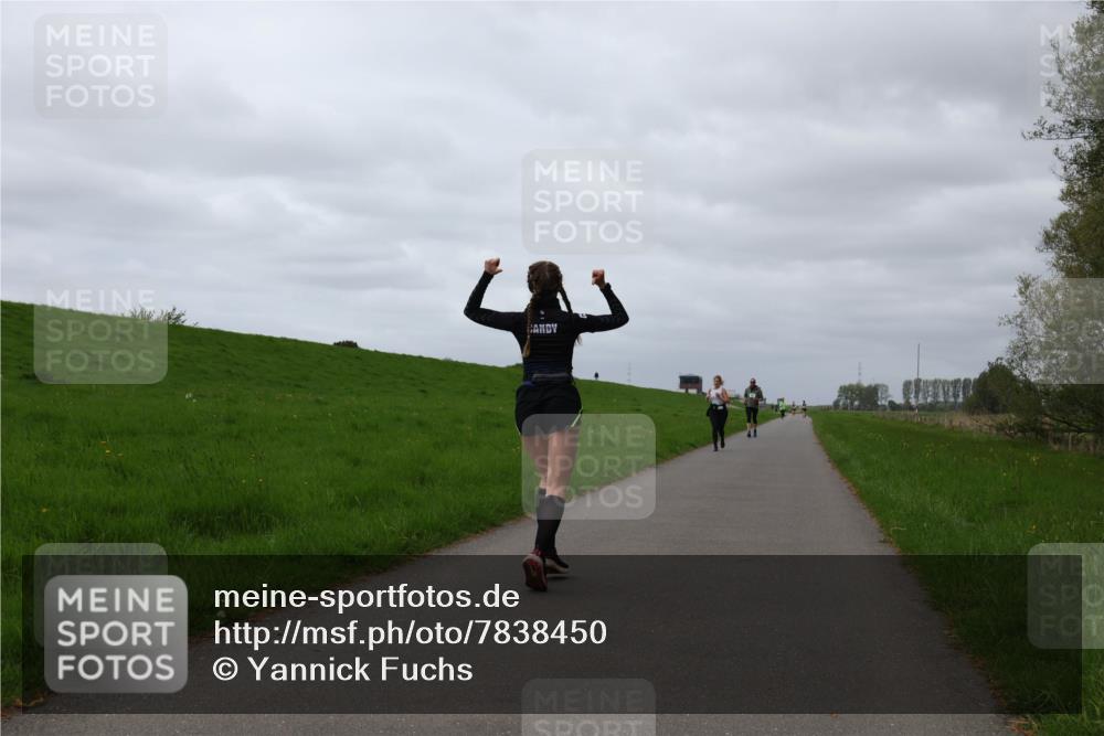 04.05.2025 - 8. Wedeler Halbmarathon Yannick Fuchs http://msf.ph/oto/7838450 04.05.2025 12:02:52 Laufen  meine-sportfotos.de