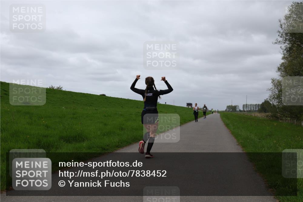 04.05.2025 - 8. Wedeler Halbmarathon Yannick Fuchs http://msf.ph/oto/7838452 04.05.2025 12:02:52 Laufen  meine-sportfotos.de
