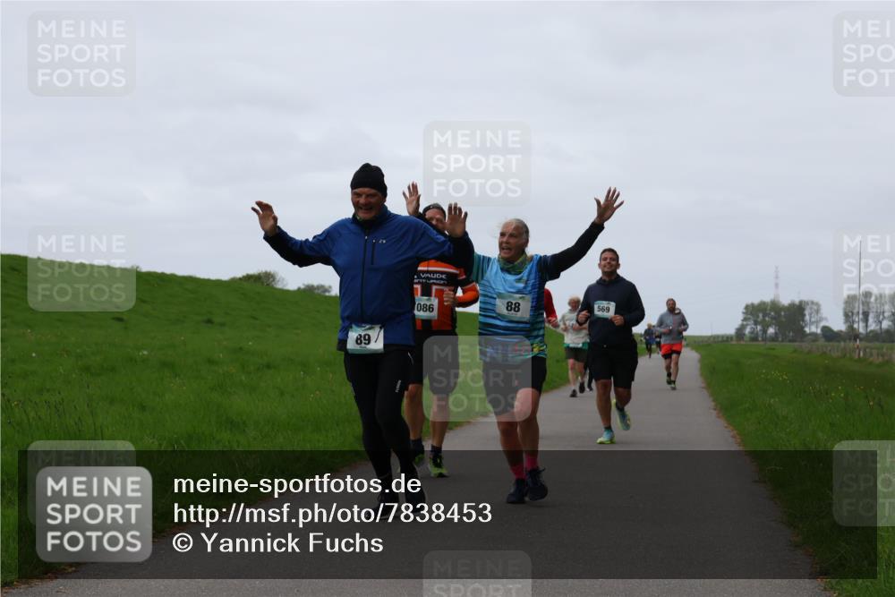 04.05.2025 - 8. Wedeler Halbmarathon Yannick Fuchs http://msf.ph/oto/7838453 04.05.2025 11:25:20 Laufen 89, 086, 88, 569 meine-sportfotos.de