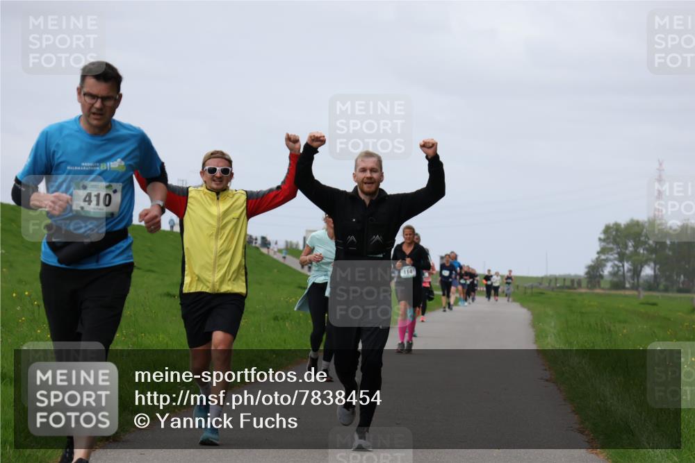04.05.2025 - 8. Wedeler Halbmarathon Yannick Fuchs http://msf.ph/oto/7838454 04.05.2025 11:46:49 Laufen 99, 410, 114 meine-sportfotos.de
