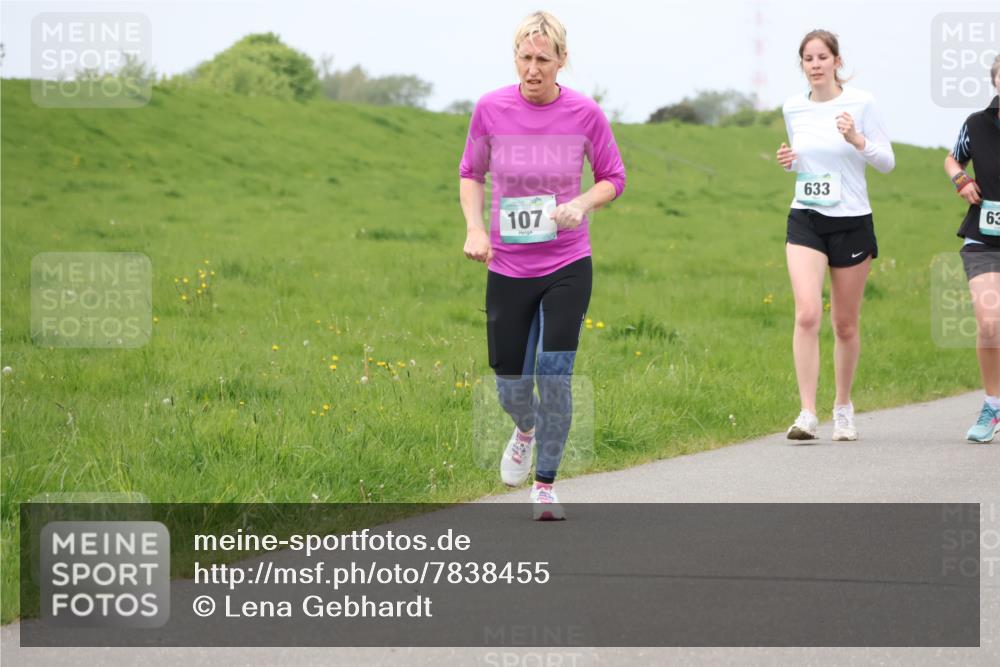 04.05.2025 - 8. Wedeler Halbmarathon Lena Gebhardt http://msf.ph/oto/7838455 04.05.2025 11:37:23 Laufen 107, 633, 63 meine-sportfotos.de
