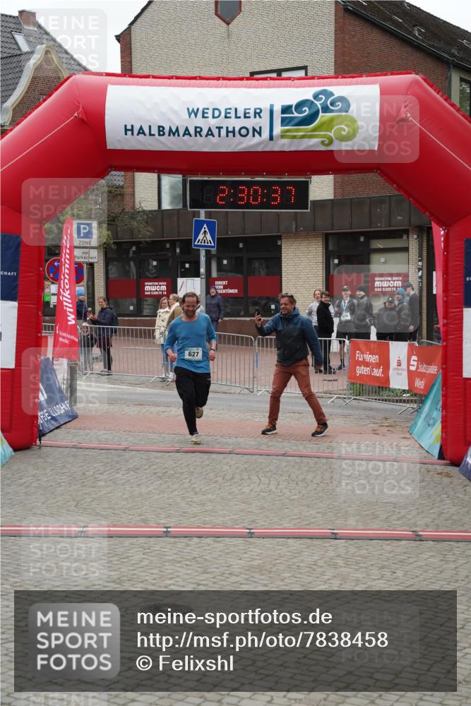 04.05.2025 - 8. Wedeler Halbmarathon Felixshl http://msf.ph/oto/7838458 04.05.2025 12:30:34 Ziel 627 meine-sportfotos.de