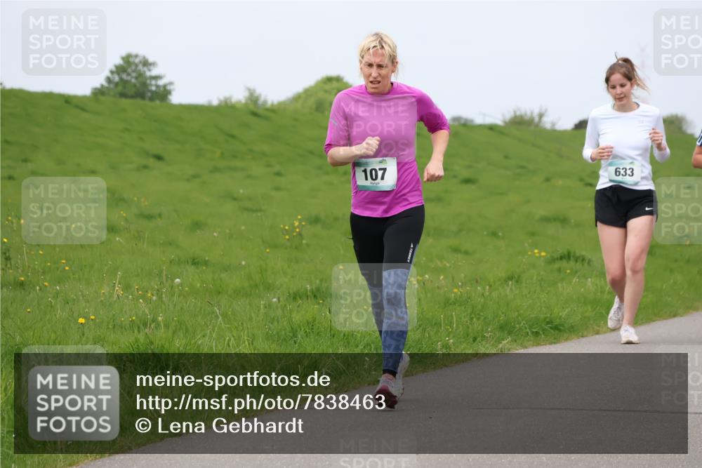 04.05.2025 - 8. Wedeler Halbmarathon Lena Gebhardt http://msf.ph/oto/7838463 04.05.2025 11:37:24 Laufen 107, 633 meine-sportfotos.de