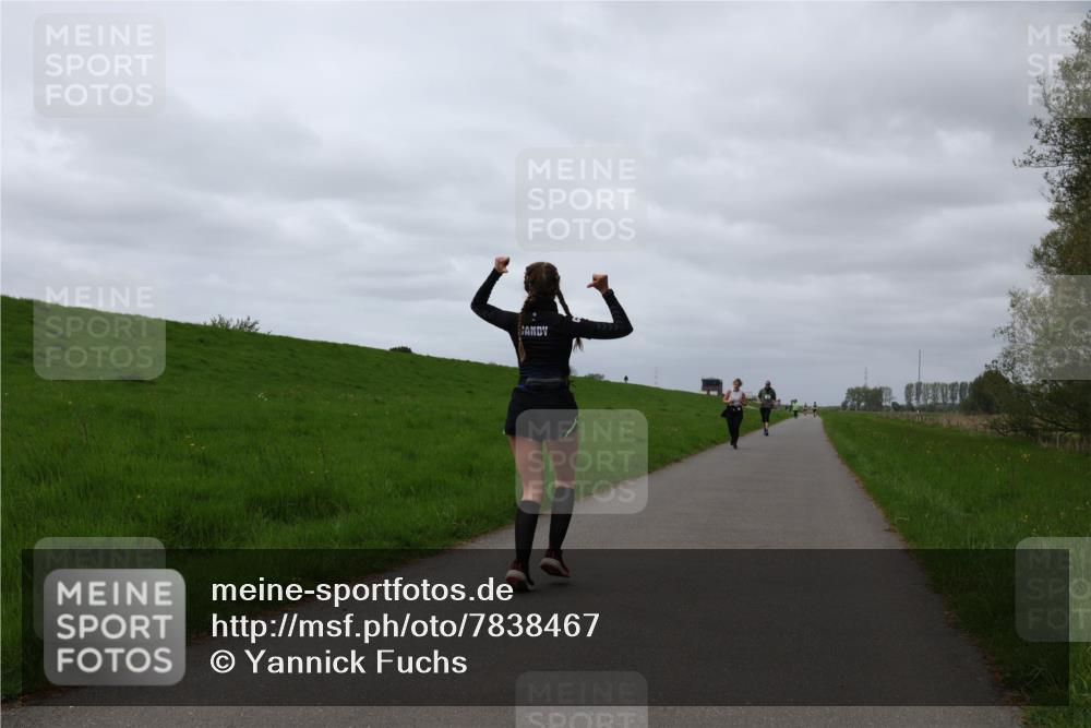 04.05.2025 - 8. Wedeler Halbmarathon Yannick Fuchs http://msf.ph/oto/7838467 04.05.2025 12:02:52 Laufen  meine-sportfotos.de