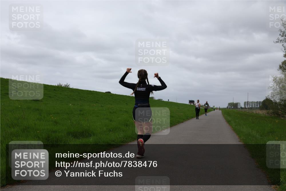 04.05.2025 - 8. Wedeler Halbmarathon Yannick Fuchs http://msf.ph/oto/7838476 04.05.2025 12:02:53 Laufen  meine-sportfotos.de