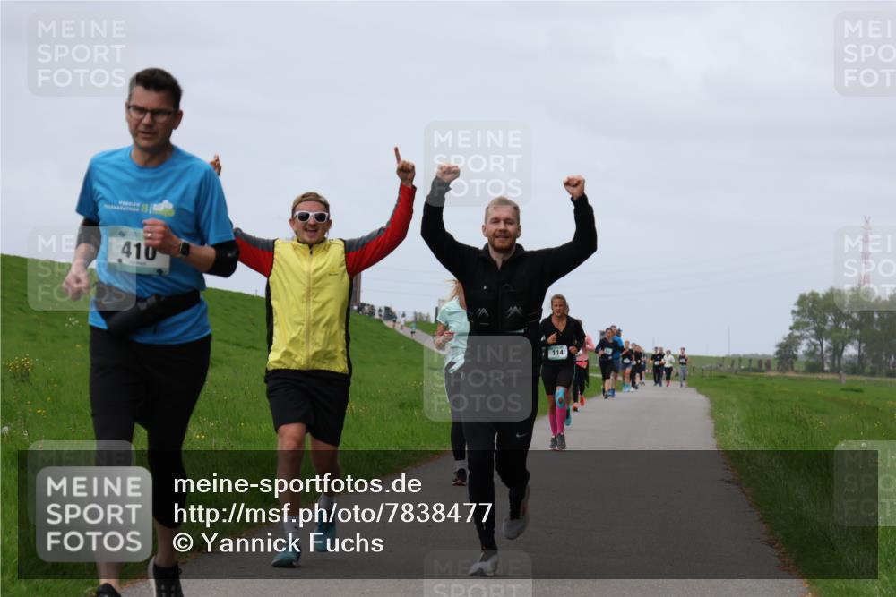 04.05.2025 - 8. Wedeler Halbmarathon Yannick Fuchs http://msf.ph/oto/7838477 04.05.2025 11:46:50 Laufen 410, 114, 14 meine-sportfotos.de