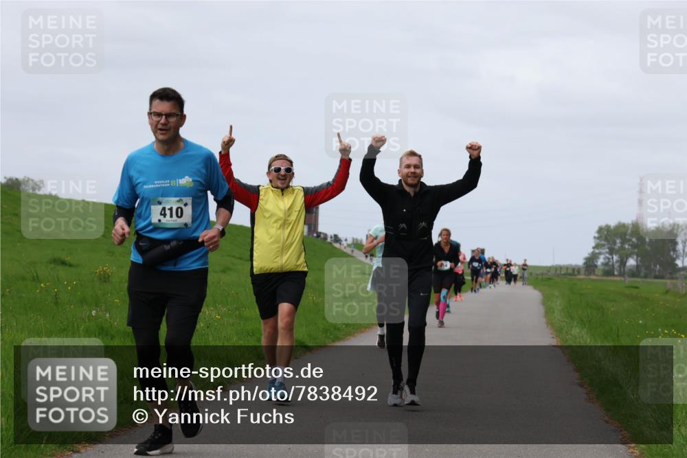 04.05.2025 - 8. Wedeler Halbmarathon Yannick Fuchs http://msf.ph/oto/7838492 04.05.2025 11:46:50 Laufen 410 meine-sportfotos.de