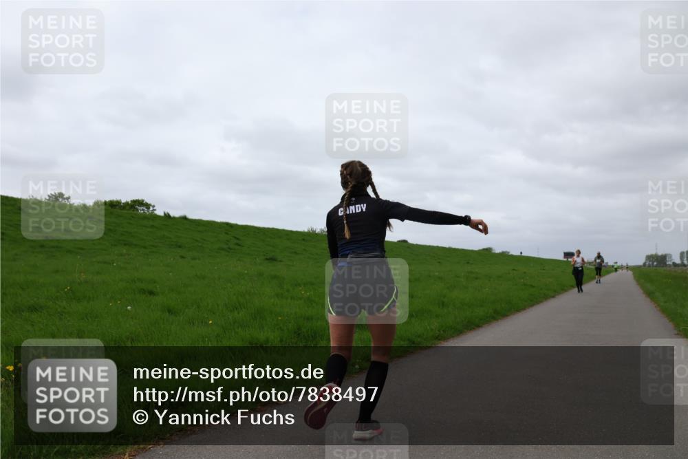 04.05.2025 - 8. Wedeler Halbmarathon Yannick Fuchs http://msf.ph/oto/7838497 04.05.2025 12:02:54 Laufen  meine-sportfotos.de