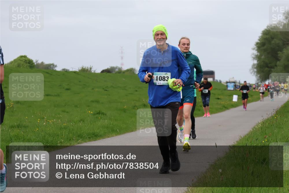 04.05.2025 - 8. Wedeler Halbmarathon Lena Gebhardt http://msf.ph/oto/7838504 04.05.2025 11:37:30 Laufen 1083, 53 meine-sportfotos.de