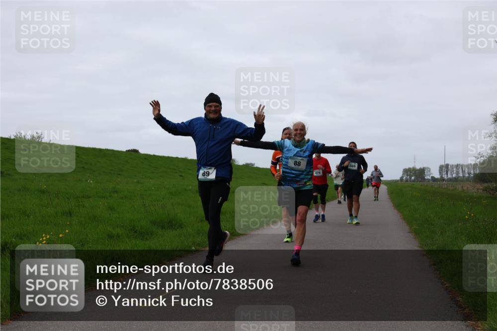04.05.2025 - 8. Wedeler Halbmarathon Yannick Fuchs http://msf.ph/oto/7838506 04.05.2025 11:25:21 Laufen 89, 88, 569, 476 meine-sportfotos.de