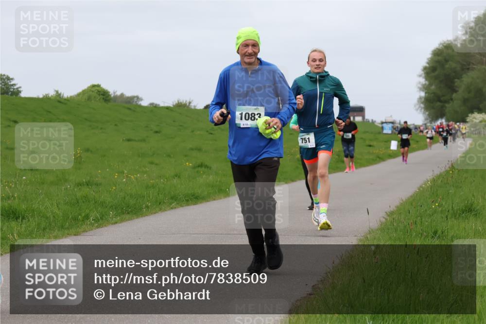 04.05.2025 - 8. Wedeler Halbmarathon Lena Gebhardt http://msf.ph/oto/7838509 04.05.2025 11:37:30 Laufen 1083, 53, 751 meine-sportfotos.de
