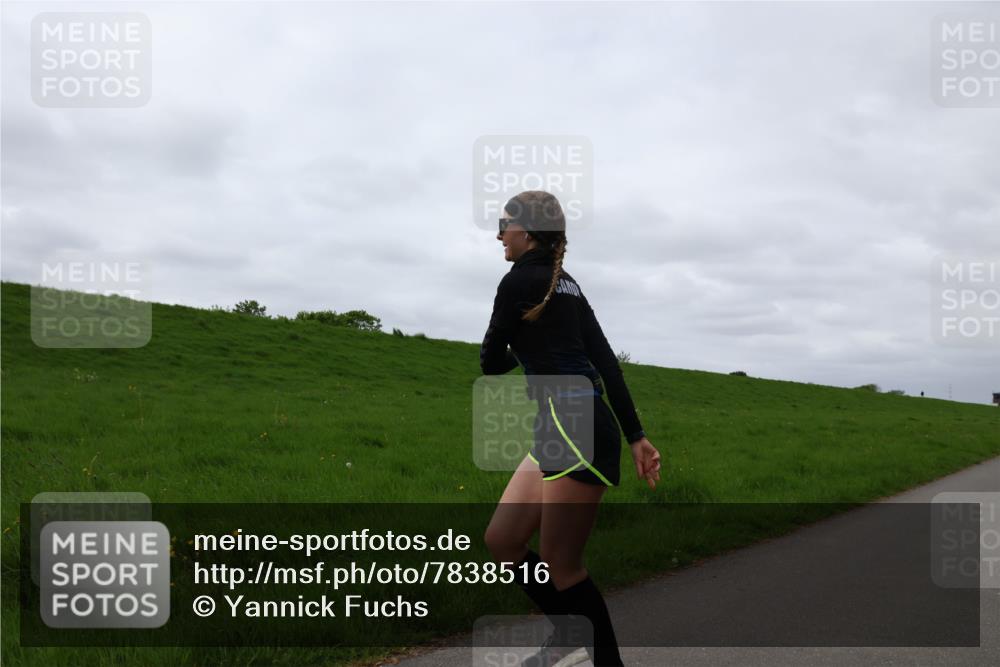 04.05.2025 - 8. Wedeler Halbmarathon Yannick Fuchs http://msf.ph/oto/7838516 04.05.2025 12:02:54 Laufen  meine-sportfotos.de