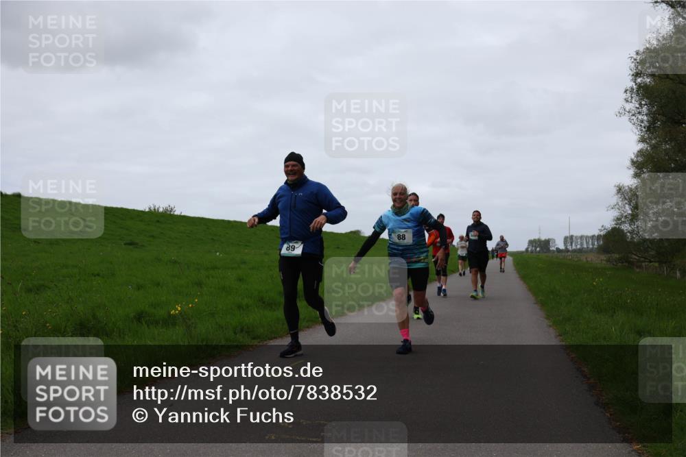 04.05.2025 - 8. Wedeler Halbmarathon Yannick Fuchs http://msf.ph/oto/7838532 04.05.2025 11:25:21 Laufen 89, 88 meine-sportfotos.de