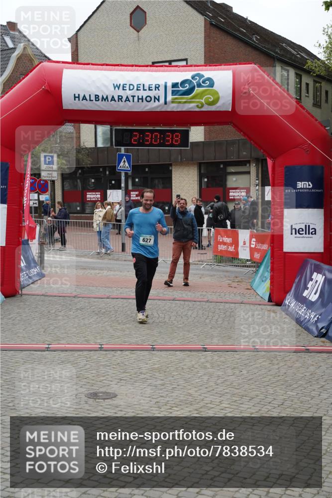 04.05.2025 - 8. Wedeler Halbmarathon Felixshl http://msf.ph/oto/7838534 04.05.2025 12:30:36 Ziel 627 meine-sportfotos.de