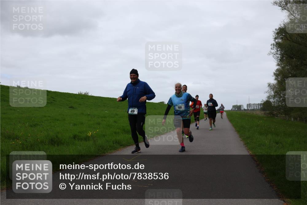 04.05.2025 - 8. Wedeler Halbmarathon Yannick Fuchs http://msf.ph/oto/7838536 04.05.2025 11:25:21 Laufen 89, 88 meine-sportfotos.de