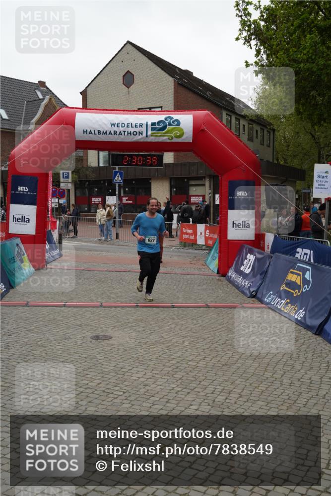 04.05.2025 - 8. Wedeler Halbmarathon Felixshl http://msf.ph/oto/7838549 04.05.2025 12:30:36 Ziel 627 meine-sportfotos.de