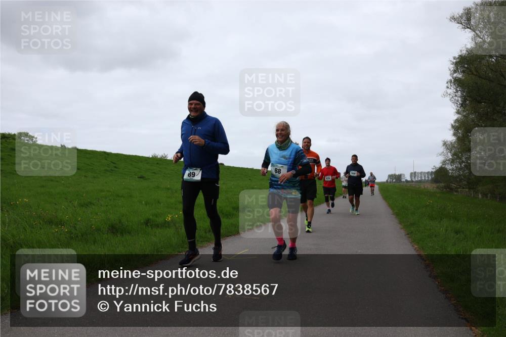 04.05.2025 - 8. Wedeler Halbmarathon Yannick Fuchs http://msf.ph/oto/7838567 04.05.2025 11:25:22 Laufen 89, 88, 476 meine-sportfotos.de