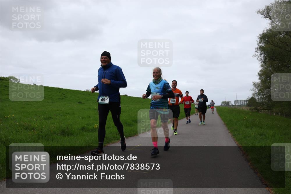 04.05.2025 - 8. Wedeler Halbmarathon Yannick Fuchs http://msf.ph/oto/7838573 04.05.2025 11:25:22 Laufen 89, 1086, 476 meine-sportfotos.de