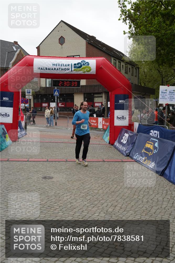 04.05.2025 - 8. Wedeler Halbmarathon Felixshl http://msf.ph/oto/7838581 04.05.2025 12:30:37 Ziel 627 meine-sportfotos.de