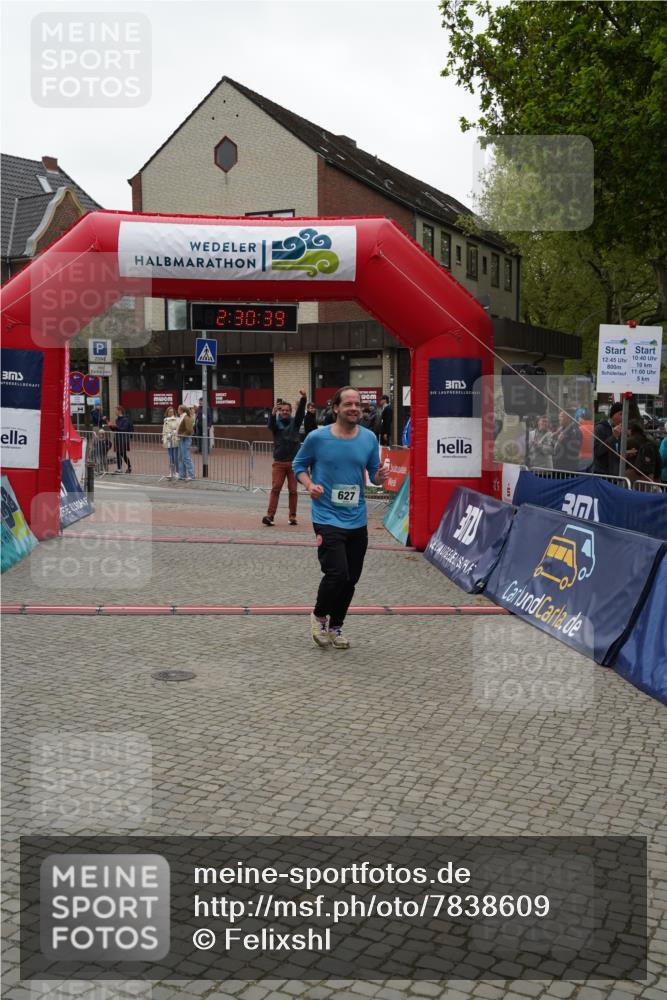 04.05.2025 - 8. Wedeler Halbmarathon Felixshl http://msf.ph/oto/7838609 04.05.2025 12:30:37 Ziel 627 meine-sportfotos.de