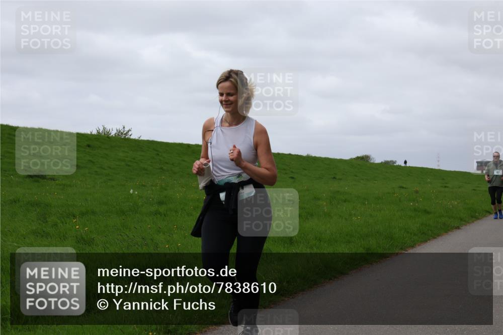 04.05.2025 - 8. Wedeler Halbmarathon Yannick Fuchs http://msf.ph/oto/7838610 04.05.2025 12:03:00 Laufen 97 meine-sportfotos.de