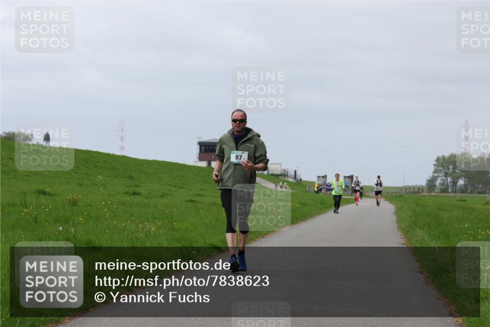 04.05.2025 - 8. Wedeler Halbmarathon Yannick Fuchs http://msf.ph/oto/7838623 04.05.2025 12:03:01 Laufen 97 meine-sportfotos.de