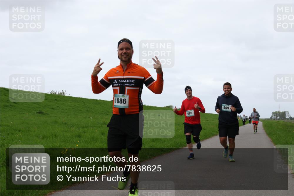 04.05.2025 - 8. Wedeler Halbmarathon Yannick Fuchs http://msf.ph/oto/7838625 04.05.2025 11:25:23 Laufen 1086, 476, 569 meine-sportfotos.de