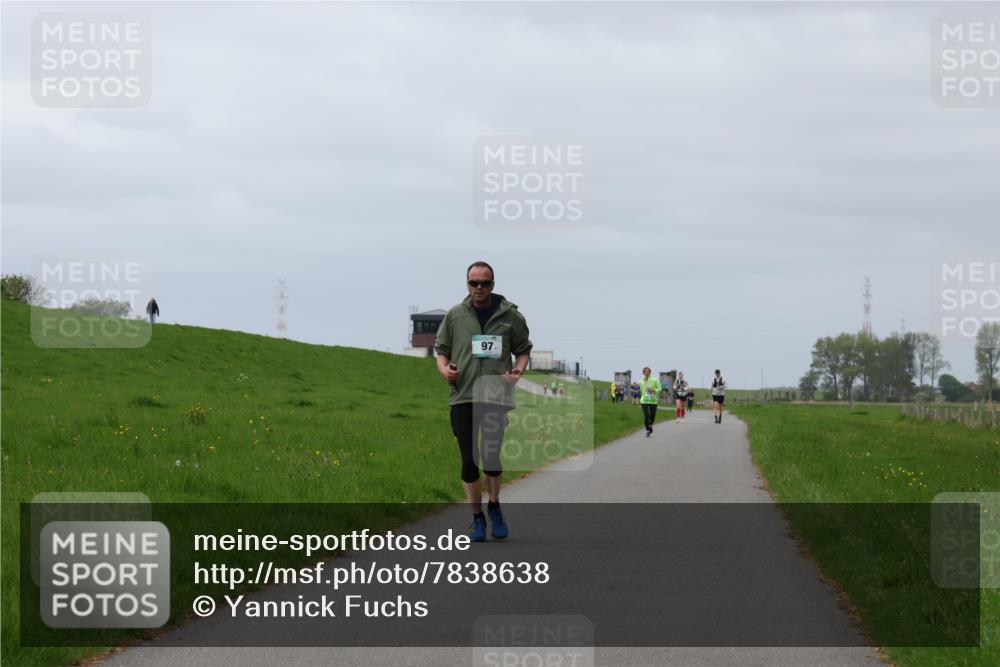 04.05.2025 - 8. Wedeler Halbmarathon Yannick Fuchs http://msf.ph/oto/7838638 04.05.2025 12:03:01 Laufen  meine-sportfotos.de