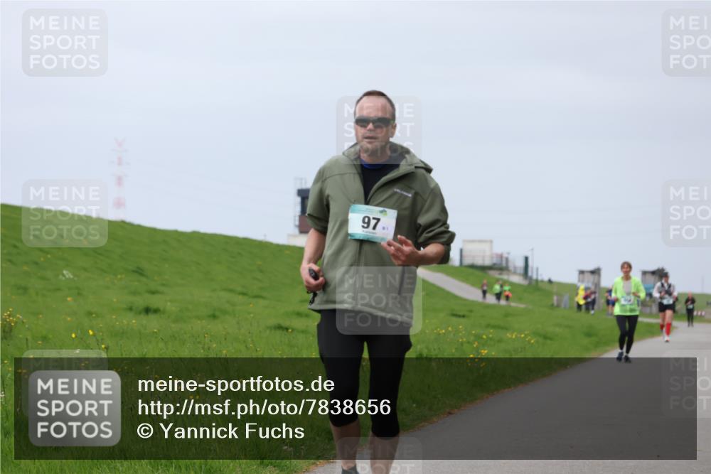 04.05.2025 - 8. Wedeler Halbmarathon Yannick Fuchs http://msf.ph/oto/7838656 04.05.2025 12:03:02 Laufen 97 meine-sportfotos.de