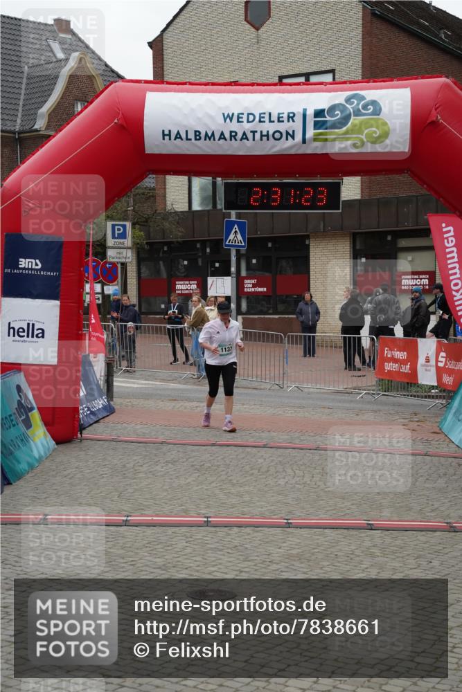 04.05.2025 - 8. Wedeler Halbmarathon Felixshl http://msf.ph/oto/7838661 04.05.2025 12:31:21 Ziel  meine-sportfotos.de