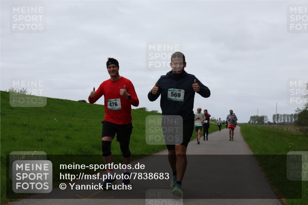 04.05.2025 - 8. Wedeler Halbmarathon Yannick Fuchs http://msf.ph/oto/7838683 04.05.2025 11:25:24 Laufen 476, 569 meine-sportfotos.de