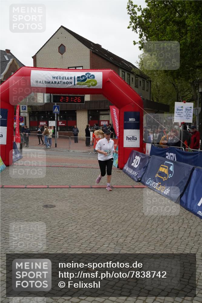 04.05.2025 - 8. Wedeler Halbmarathon Felixshl http://msf.ph/oto/7838742 04.05.2025 12:31:23 Ziel  meine-sportfotos.de