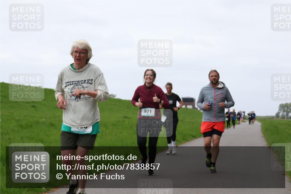 04.05.2025 - 8. Wedeler Halbmarathon Yannick Fuchs http://msf.ph/oto/7838857 04.05.2025 11:25:28 Laufen 971 meine-sportfotos.de