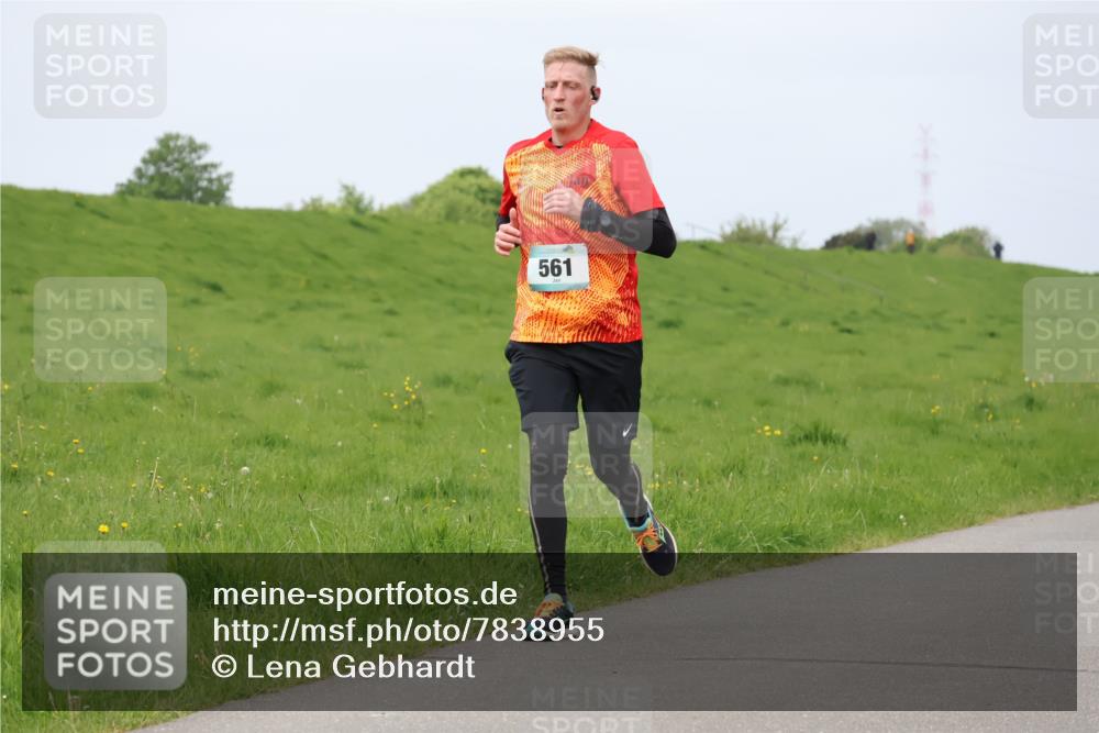 04.05.2025 - 8. Wedeler Halbmarathon Lena Gebhardt http://msf.ph/oto/7838955 04.05.2025 11:39:33 Laufen 561 meine-sportfotos.de