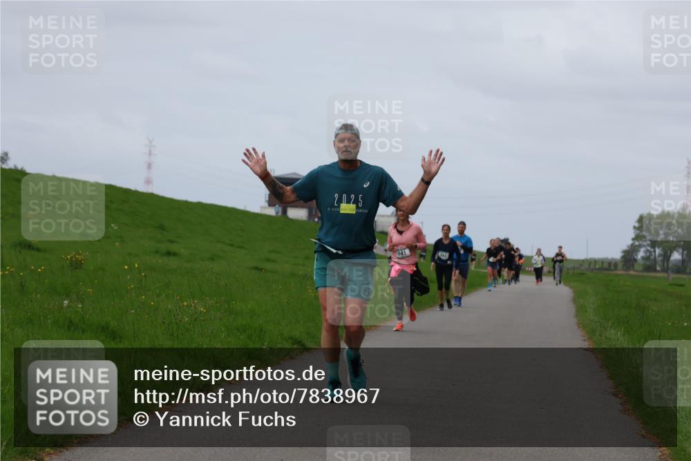 04.05.2025 - 8. Wedeler Halbmarathon Yannick Fuchs http://msf.ph/oto/7838967 04.05.2025 11:47:03 Laufen 2, 025, 141, 241 meine-sportfotos.de