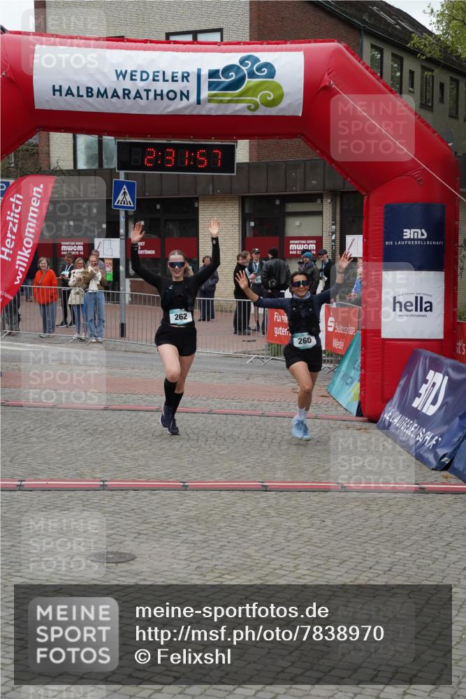 04.05.2025 - 8. Wedeler Halbmarathon Felixshl http://msf.ph/oto/7838970 04.05.2025 12:31:55 Ziel 260, 262 meine-sportfotos.de
