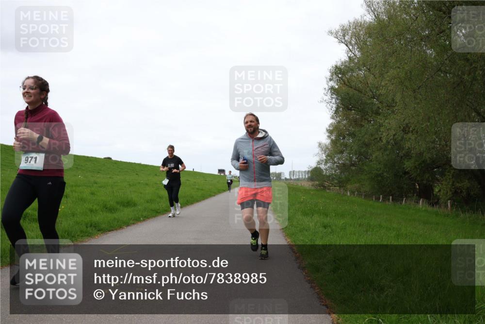 04.05.2025 - 8. Wedeler Halbmarathon Yannick Fuchs http://msf.ph/oto/7838985 04.05.2025 11:25:31 Laufen 971 meine-sportfotos.de