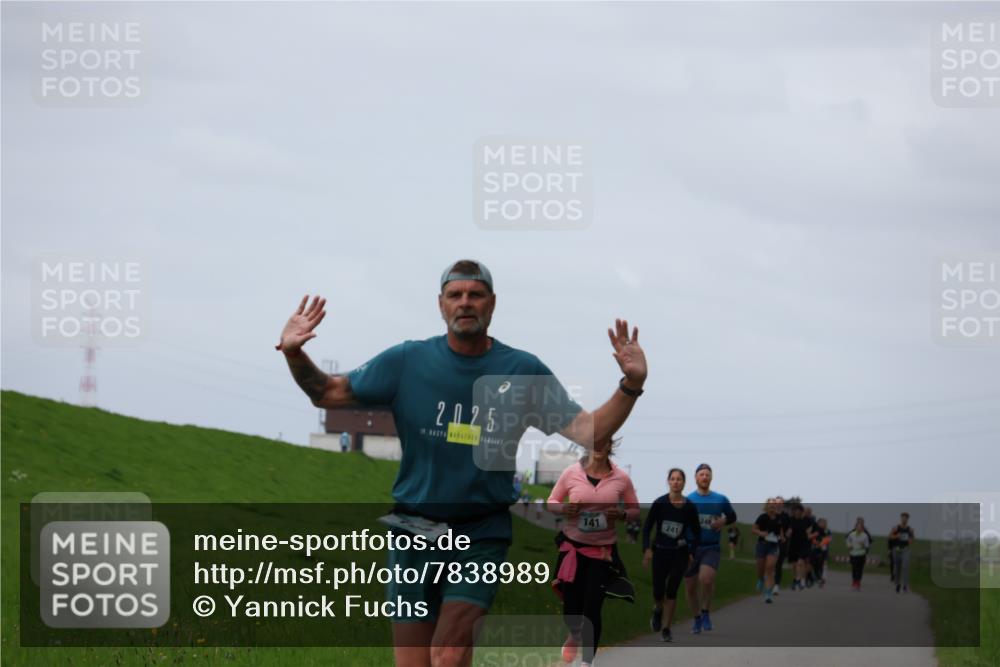 04.05.2025 - 8. Wedeler Halbmarathon Yannick Fuchs http://msf.ph/oto/7838989 04.05.2025 11:47:03 Laufen 2025, 141, 241 meine-sportfotos.de