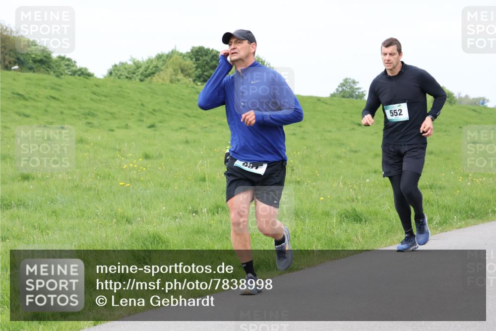 04.05.2025 - 8. Wedeler Halbmarathon Lena Gebhardt http://msf.ph/oto/7838998 04.05.2025 11:39:49 Laufen 86, 552 meine-sportfotos.de