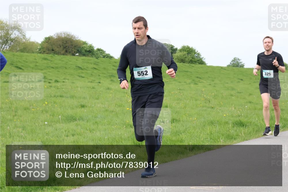 04.05.2025 - 8. Wedeler Halbmarathon Lena Gebhardt http://msf.ph/oto/7839012 04.05.2025 11:39:51 Laufen 552, 325 meine-sportfotos.de