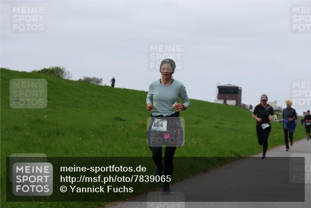 04.05.2025 - 8. Wedeler Halbmarathon Yannick Fuchs http://msf.ph/oto/7839065 04.05.2025 11:25:35 Laufen 604, 526 meine-sportfotos.de