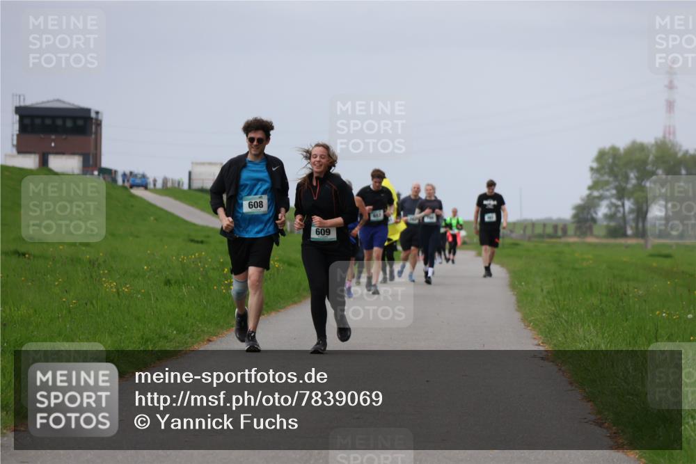 04.05.2025 - 8. Wedeler Halbmarathon Yannick Fuchs http://msf.ph/oto/7839069 04.05.2025 12:04:14 Laufen 608, 609, 657 meine-sportfotos.de