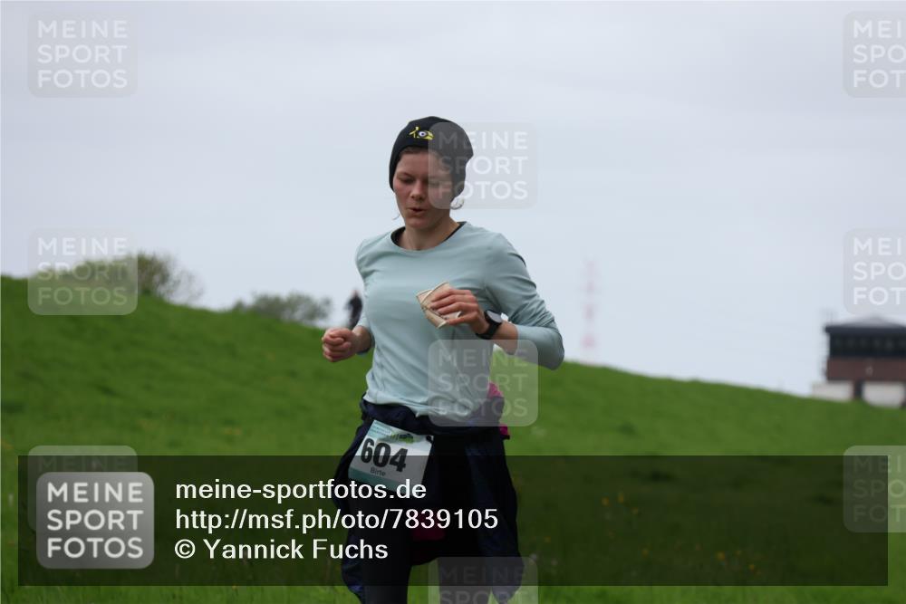 04.05.2025 - 8. Wedeler Halbmarathon Yannick Fuchs http://msf.ph/oto/7839105 04.05.2025 11:25:36 Laufen 604 meine-sportfotos.de