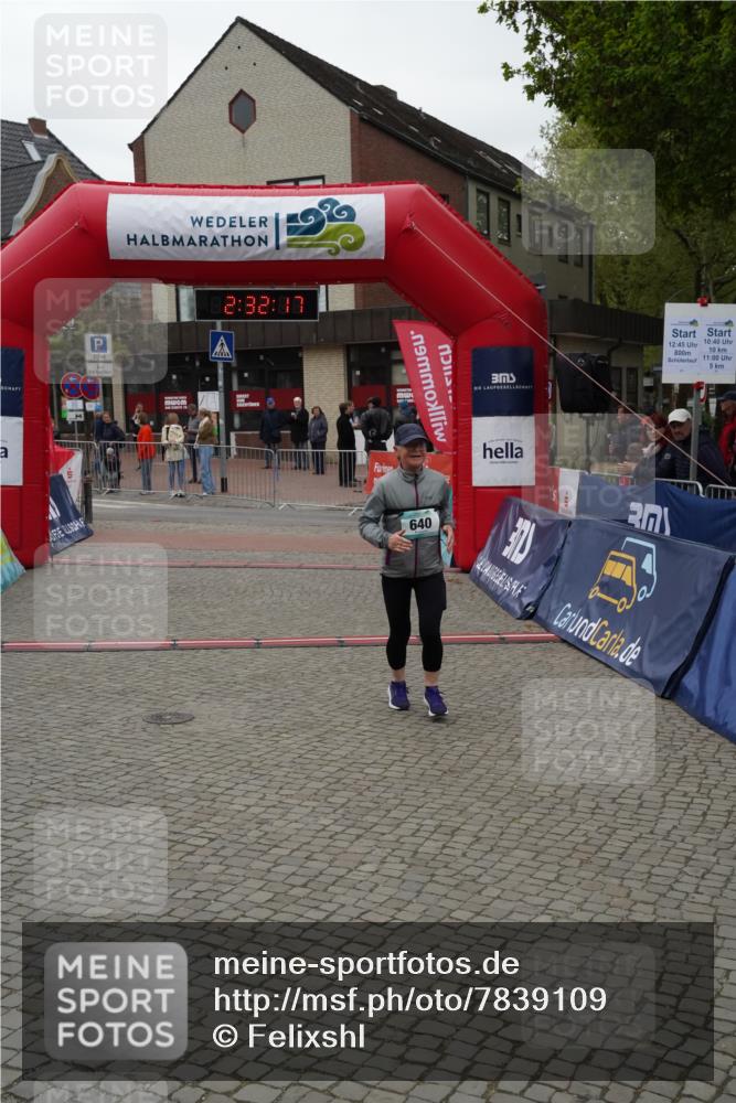 04.05.2025 - 8. Wedeler Halbmarathon Felixshl http://msf.ph/oto/7839109 04.05.2025 12:32:15 Ziel 640 meine-sportfotos.de