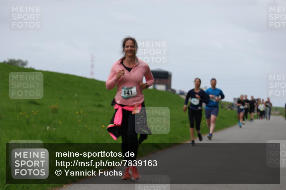 04.05.2025 - 8. Wedeler Halbmarathon Yannick Fuchs http://msf.ph/oto/7839163 04.05.2025 11:47:10 Laufen 141, 244 meine-sportfotos.de