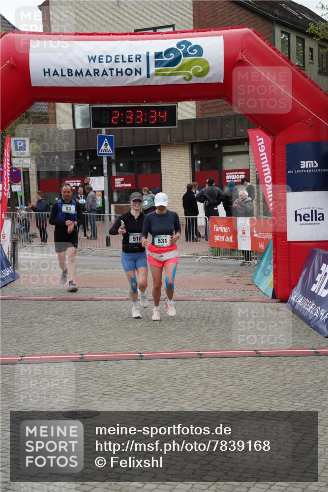 04.05.2025 - 8. Wedeler Halbmarathon Felixshl http://msf.ph/oto/7839168 04.05.2025 12:33:32 Ziel 53, 516, 531 meine-sportfotos.de