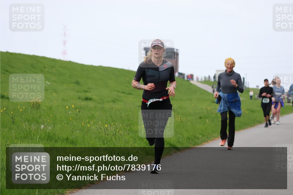 04.05.2025 - 8. Wedeler Halbmarathon Yannick Fuchs http://msf.ph/oto/7839176 04.05.2025 11:25:38 Laufen  meine-sportfotos.de